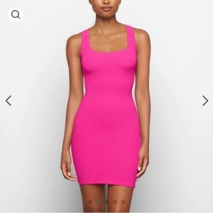 NWT Limited Edition Skims Lounge Dress